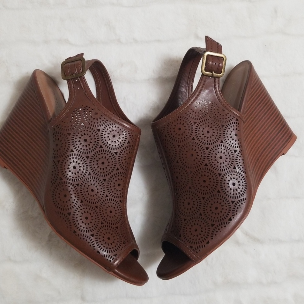 Jasmine Filigree Peeptoe Wedges